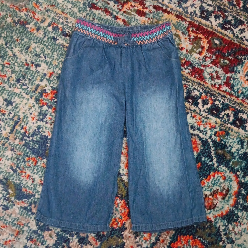 Wide-leg pull on jeans